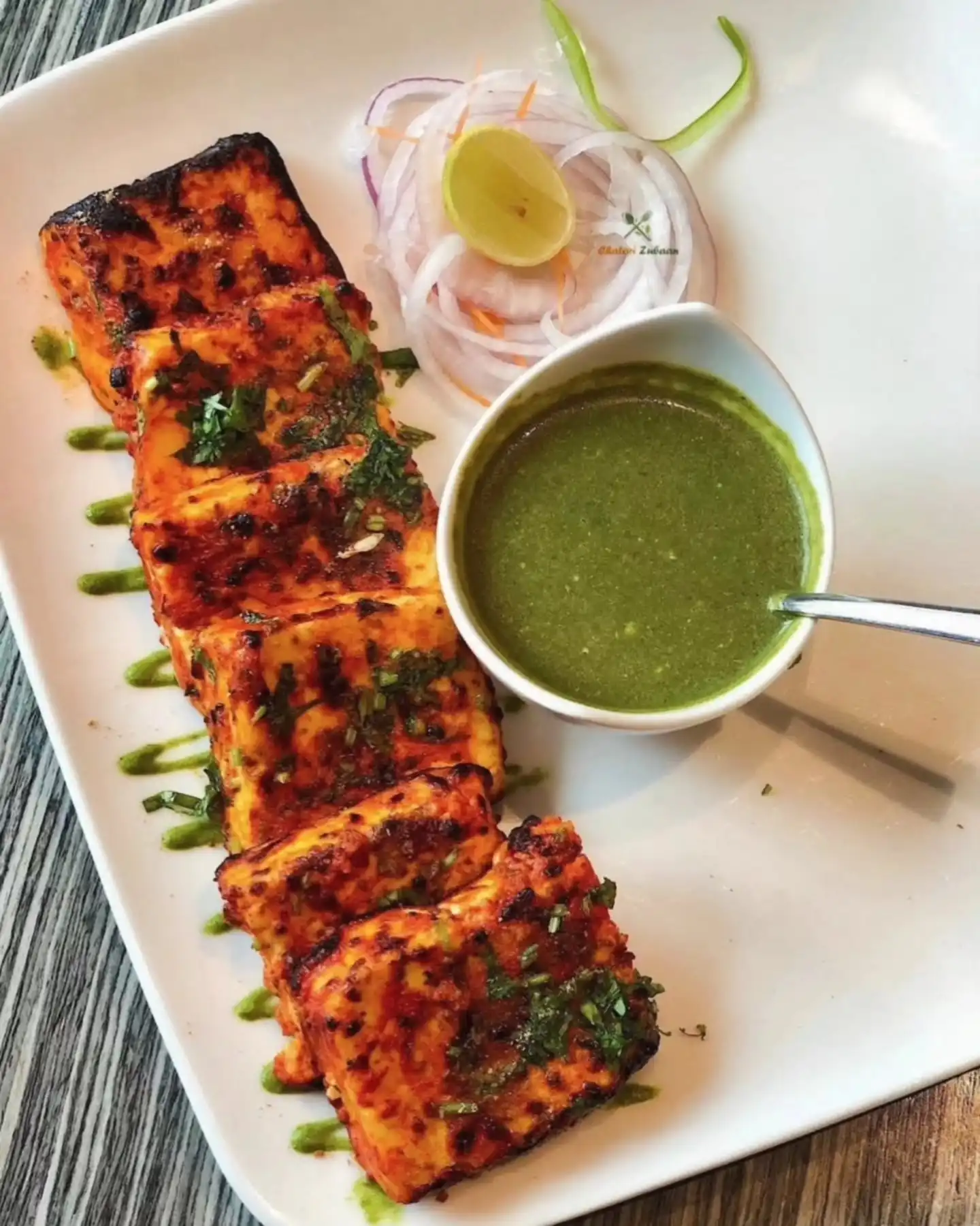 Paneer tikka platter with onion rings and green chutney at Shivansh Food Park Dhamtari